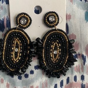🖤 Gorgeous Statement Earrings
